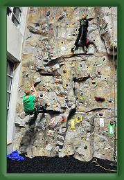 Wall Climb (32) * 2832 x 4256 * (12.14MB)